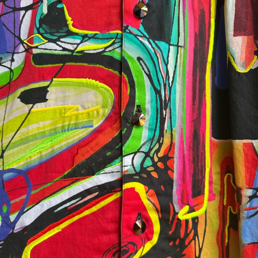 Colorful XL Shirt - Picture 2 of 6